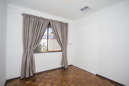 Spacious Home – Perfect for Relaxed, Low-Maintenance Living! - Photo 3