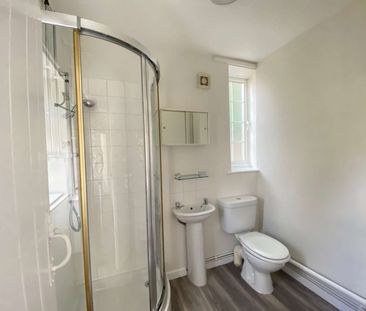 A well presented ground floor maisonette situated in heart of Kent. - Photo 6