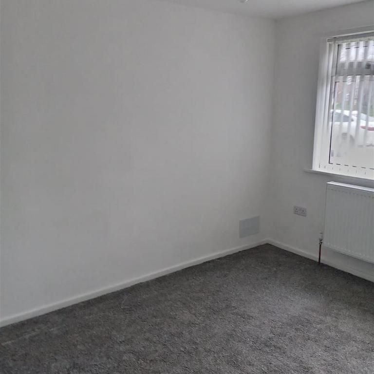 2 bedroom property to rent - Photo 1