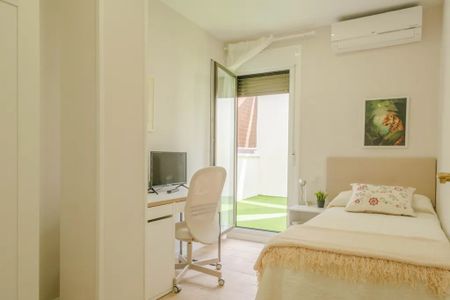 Calle de Antonio Prieto, Madrid, Community of Madrid 28026 - Photo 3