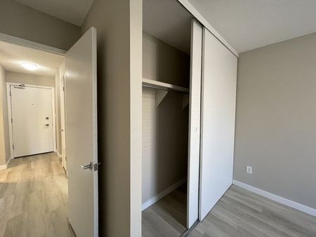 824 13 Avenue SW, Calgary - Photo 3