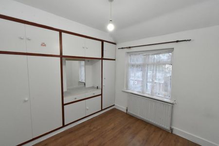 5 bedroom end of terrace house to rent - Photo 5