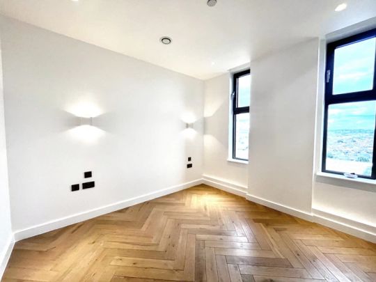 2 Bedroom Apartment - Photo 1