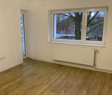 Wer will mich!? Praktische 2-Zimmer-Wohnung mit Balkon und Fahrstuh... - Foto 6