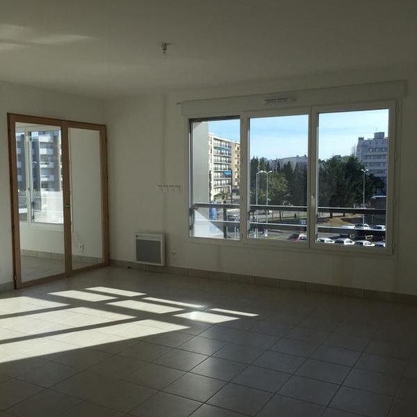 Location Appartement 3 pièces 64m² REZE 44400 - Photo 1