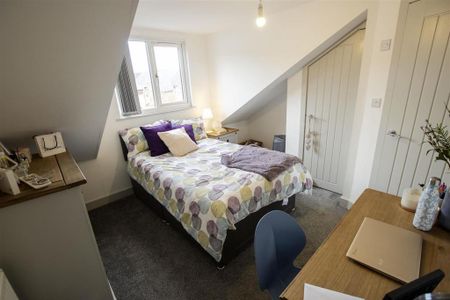 6 bedroom house to rent - Photo 3