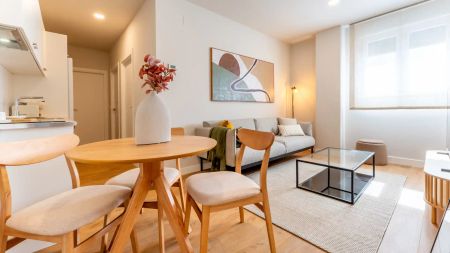 Piso de alquiler en Calle Caminos, 8, Colores - Entreparques - Photo 2