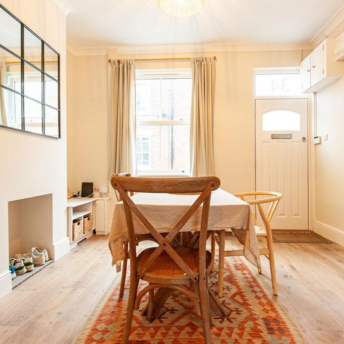 2 bedroom terraced house to rent - Photo 1