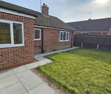 3 bedroom detached bungalow to rent - Photo 1