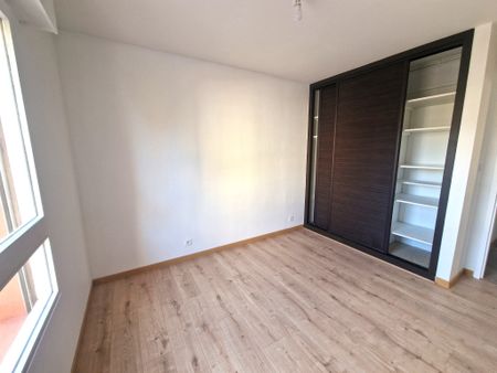 Location Appartement 3 pièces 71m² MONTELIMAR 26200 - Photo 4