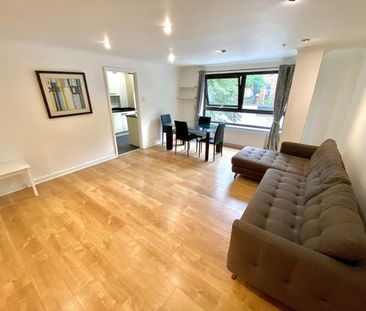 1beds Apartment - Photo 1