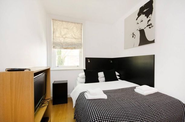 Studio Apartment, Cartwright Gardens, London WC 1H - Photo 1