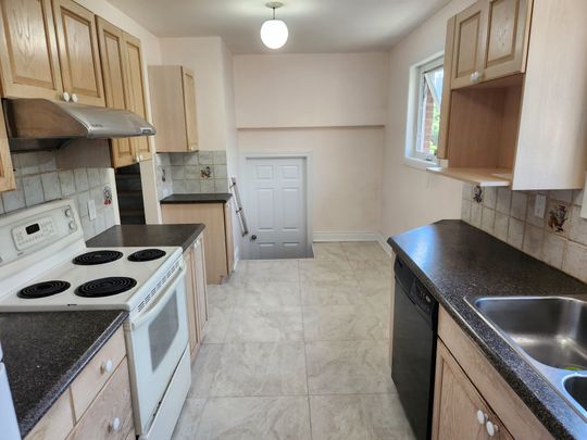 For Lease - 3334 Tallmast Crescent, Mississauga, Ontario - Photo 1