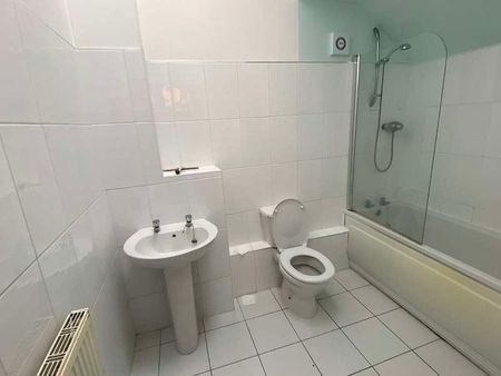 Apartment, Radnor Court, Heath End Road, Nuneaton, CV10 - Photo 4