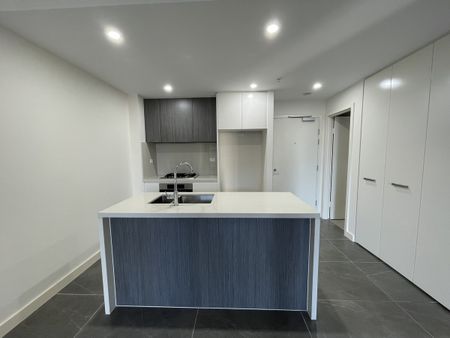 Modern Luxury 1 Bed + Study High Level North Facing Apartment for Lease!! - Photo 3