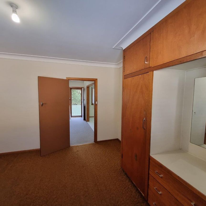 1BR Flat In Great Location - Photo 1