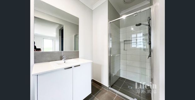 14 Glacier Street, Craigieburn, Vic 3064 - Photo 1