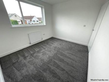 3 bedroom property to rent in Littleborough - Photo 3