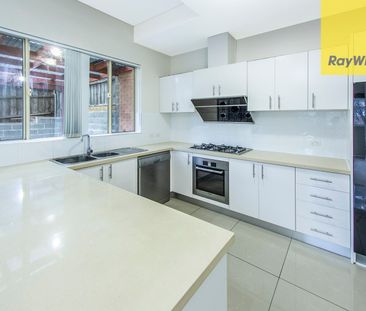 WELL MAINTAINED TRIPLEX! - Photo 6