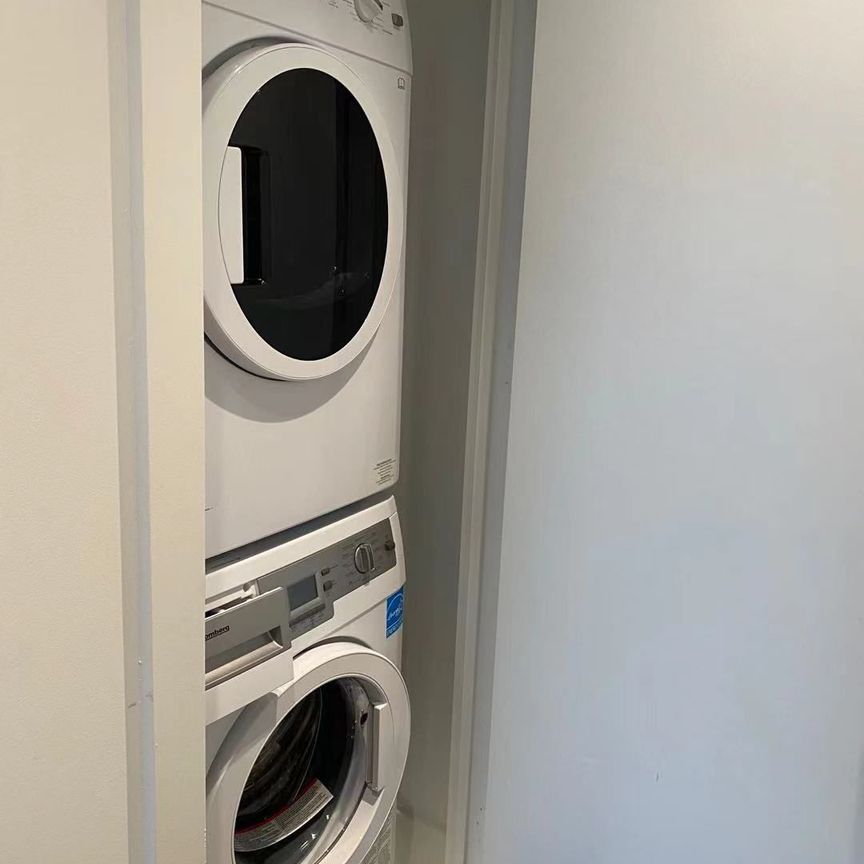 For Lease - 7 Grenville Street Unit# 2412, Toronto, Ontario - Photo 1