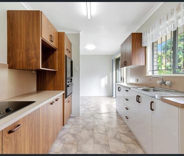 3-Bedroom + 1 Bath House in Birkdale Available For Rent Now!!! - Photo 4