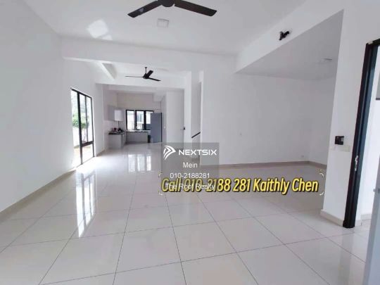 ** End Lot ** Mutiara Villa 3 Storey Landed House (Partly Furnished) - Photo 1