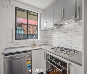 RENOVATED TWO BEDROOM BEACHSIDE RETREAT I HAVEN AGENTS - Photo 6