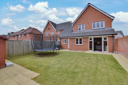 4 bedroom house to rent - Photo 3