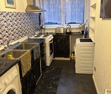 2 Bed Flat, Brierfield Terrace, AB16 - Photo 3