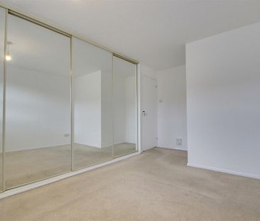 Roman Gardens, Kings Langley - Photo 5