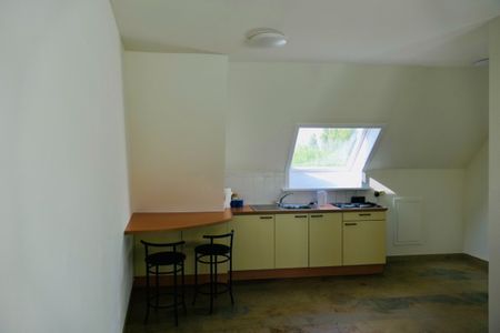 Lichtrijke studio met garage in het centrum van Wingene! - Photo 4