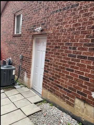 For Lease - 3727 Althorpe Circle, Mississauga, Ontario - Photo 2