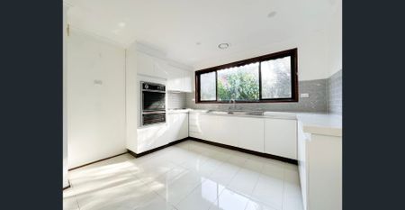 2 Bedroom Unit in the Heart of Mount Waverley - Photo 4