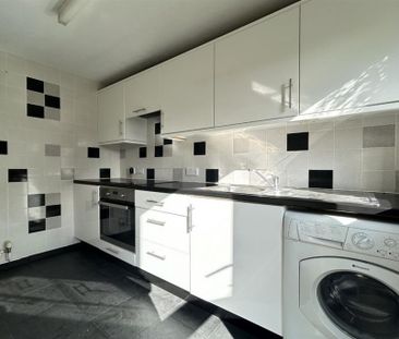 2 bedroom maisonette to rent - Photo 6