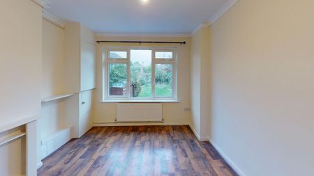 3 bedroom terraced house to rent - Photo 2