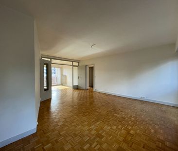 Location Appartement 3 pièces 76m² - Photo 3