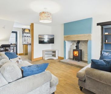 3 bedroom terraced house to rent - Photo 1