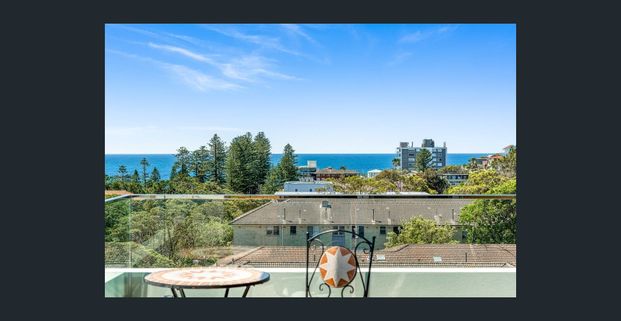 Coastal Apartment with Spectacular Panoramic Views, metres from Dee Why Beach - Photo 1