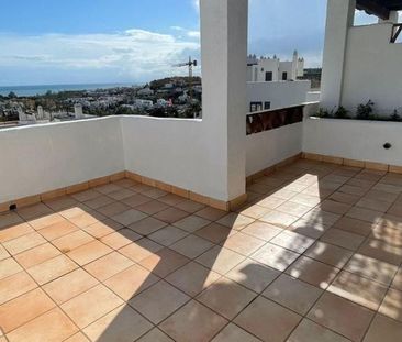 2 bedroom luxury penthouse for rent in Estepona, Spain - Photo 5