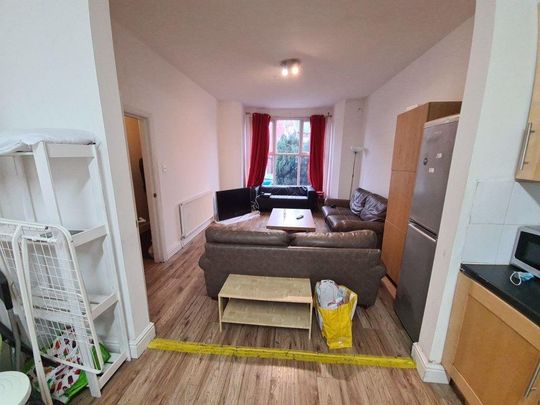 7 bedroom house to rent - Photo 1