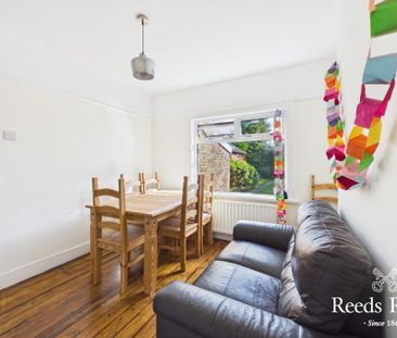 14 Mount Merrion Park, Belfast, BT6 0GB - Photo 2