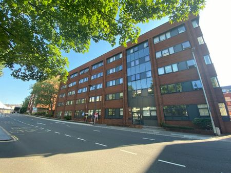 Flat to rent on - Photo 4