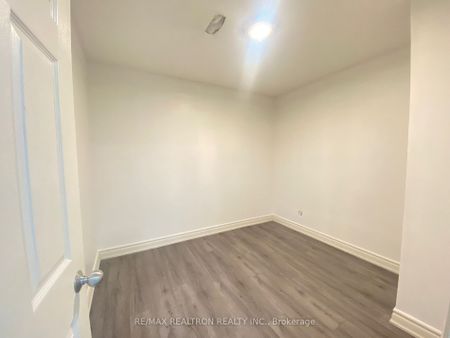 For Lease - 136 Mullen Drive Unit# Lower, Ajax, Ontario - Photo 2