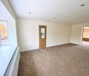 4 bedroom detached house to rent - Photo 2