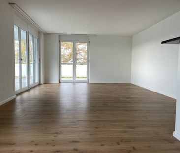 Moderne 4.5 Zimmer-Wohnung mit grossem Balkon - Foto 6
