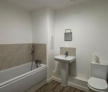 2 bedroom flat to rent - Photo 5