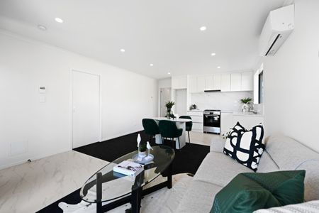 Welcome to this stunning, brand-new two-bedroom, one-bathroom home located in the heart of Fairview Downs, one of Hamilton's most sought-after rental areas. - Photo 4