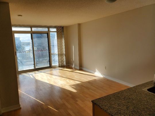 For Lease - 11 Brunel Court Unit# 811, Toronto, Ontario - Photo 1