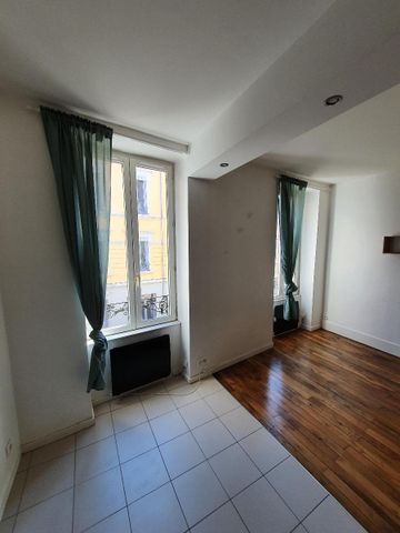Location Appartement 2 pièces 32m² LYON 7ème - Photo 2