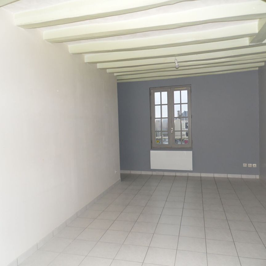 Location appartement 3 pièces, 60.00m², Brissac-Quincé - Photo 1